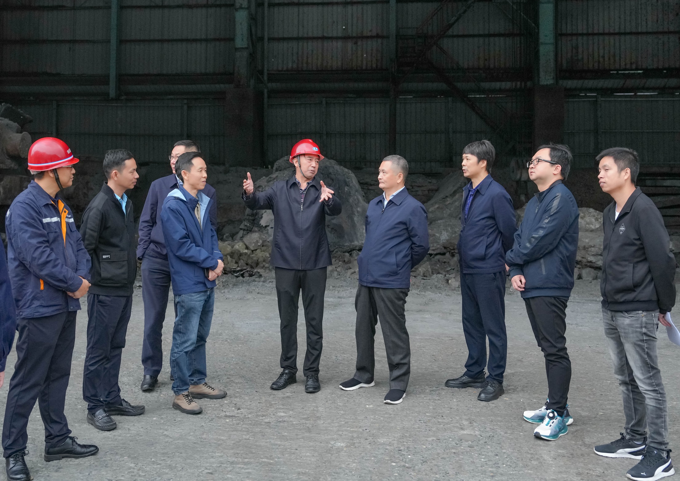 市人大常委會副主任曾云忠到川威調(diào)研督導(dǎo)超低排放改造推進情況(圖4)