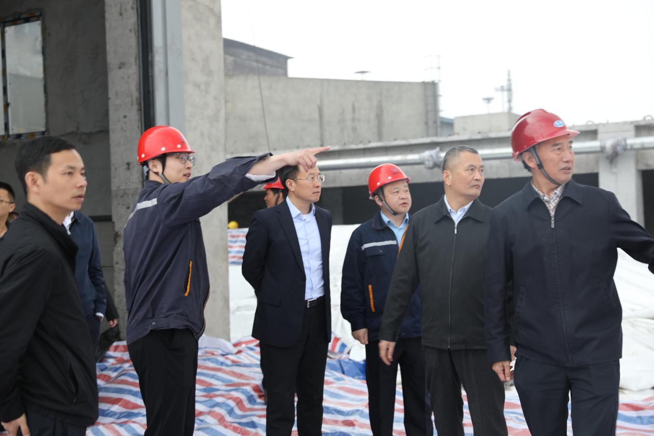 市人大常委會副主任曾云忠、市政府副市長畢勝到川威調(diào)研督導(dǎo)超低排放改造推進(jìn)情況(圖2)