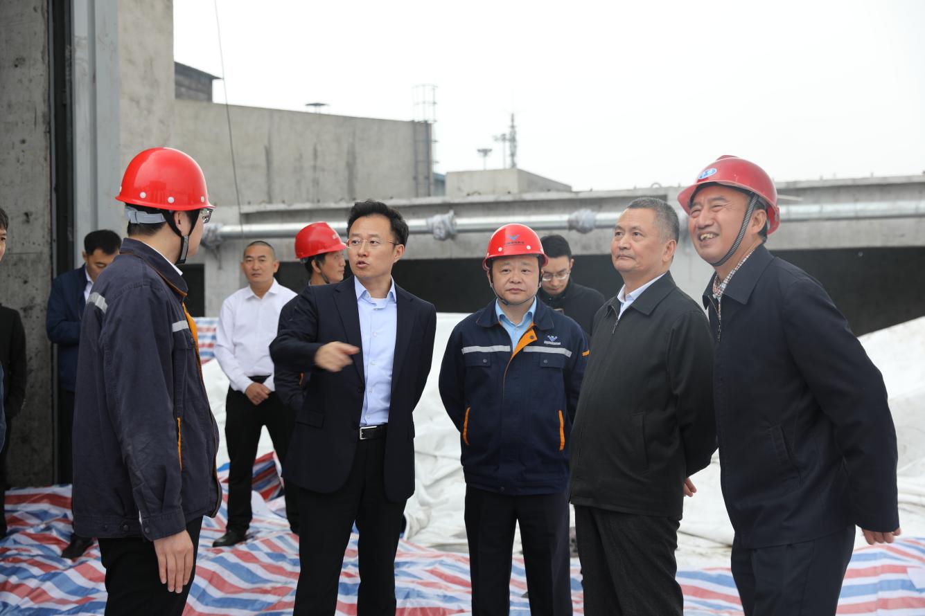 市人大常委會副主任曾云忠、市政府副市長畢勝到川威調(diào)研督導(dǎo)超低排放改造推進(jìn)情況(圖3)