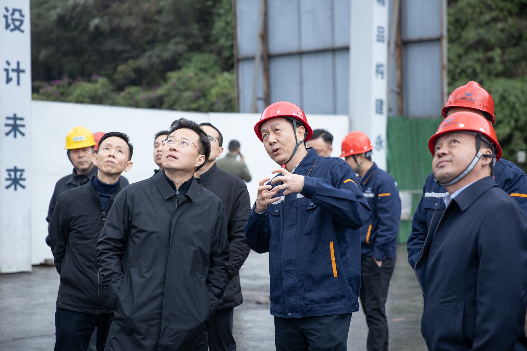 市人大常委會副主任曾云忠一行到川威調(diào)研督導(dǎo)超低排放改造項目建設(shè)(圖2)