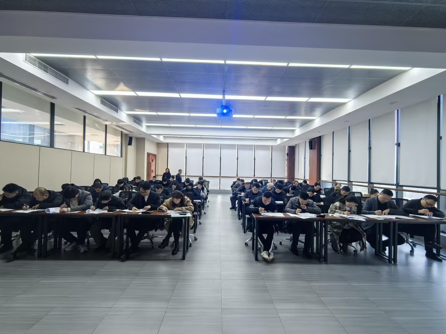 打造精英營銷團(tuán)隊(duì)，助力集團(tuán)轉(zhuǎn)型發(fā)展  —— 集團(tuán)公司開展?fàn)I銷專業(yè)任職資格考評(圖2)