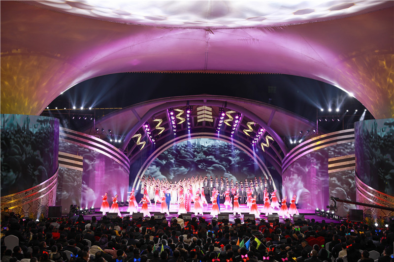 創(chuàng)造奇跡 追求卓越——川威集團舉行2020年終文藝匯演(圖2)