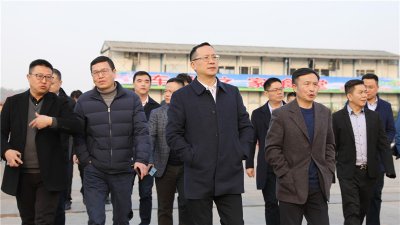 成都興城供應(yīng)鏈集團到川威釩鈦科技考察交流