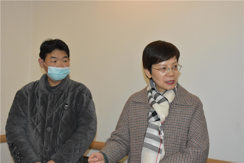 市總工會領(lǐng)導(dǎo)到川威慰問困難員工暨勞模代表(圖2) 市總工會領(lǐng)導(dǎo)到川威慰問困難員工暨勞模代表(圖2)