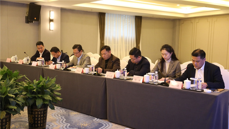 市經(jīng)信局\內(nèi)江師范學(xué)院蒞臨川威調(diào)研(圖4) 市經(jīng)信局\內(nèi)江師范學(xué)院蒞臨川威調(diào)研(圖4)