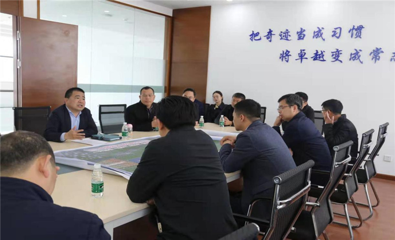 內(nèi)江市市中區(qū)區(qū)委書記馬炬一行蒞臨通宇物流渤商公司視察指導(dǎo)工作(圖1) 內(nèi)江市市中區(qū)區(qū)委書記馬炬一行蒞臨通宇物流渤商公司視察指導(dǎo)工作(圖1)