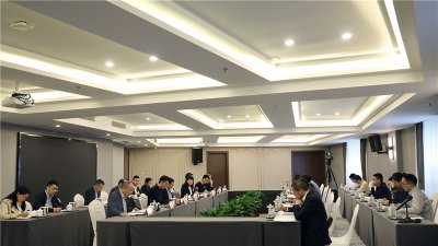 內(nèi)江市市長(zhǎng)鄭莉一行到川威集團(tuán)座談交流