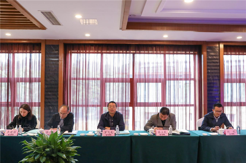 省成本調(diào)查監(jiān)審局局長羅飛龍一行到川威連界基地調(diào)研(圖5) 省成本調(diào)查監(jiān)審局局長羅飛龍一行到川威連界基地調(diào)研(圖5)