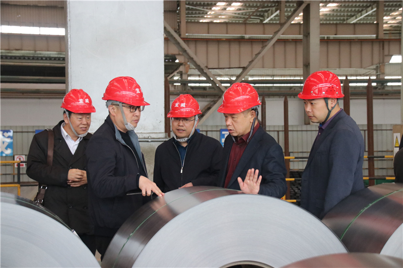 華西綠舍建材董事長劉華東一行到川威調(diào)研(圖1) 華西綠舍建材董事長劉華東一行到川威調(diào)研(圖1)