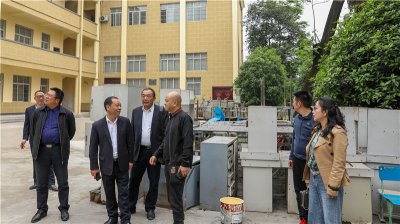 博駿教育集團(tuán)副總裁謝綱一行蒞臨川威考察座談