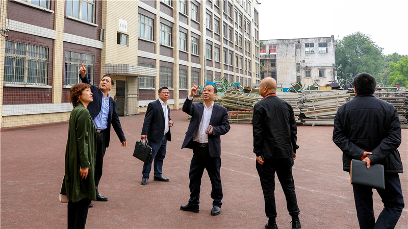 博駿教育集團(tuán)副總裁謝綱一行蒞臨川威考察座談(圖2) 博駿教育集團(tuán)副總裁謝綱一行蒞臨川威考察座談(圖2)