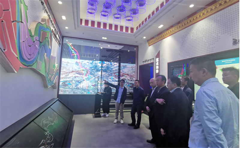 跨地域謀合作 以項(xiàng)目促發(fā)展——集團(tuán)公司赴西藏自治區(qū)昌都市考察交流(圖1) 跨地域謀合作 以項(xiàng)目促發(fā)展——集團(tuán)公司赴西藏自治區(qū)昌都市考察交流(圖1)