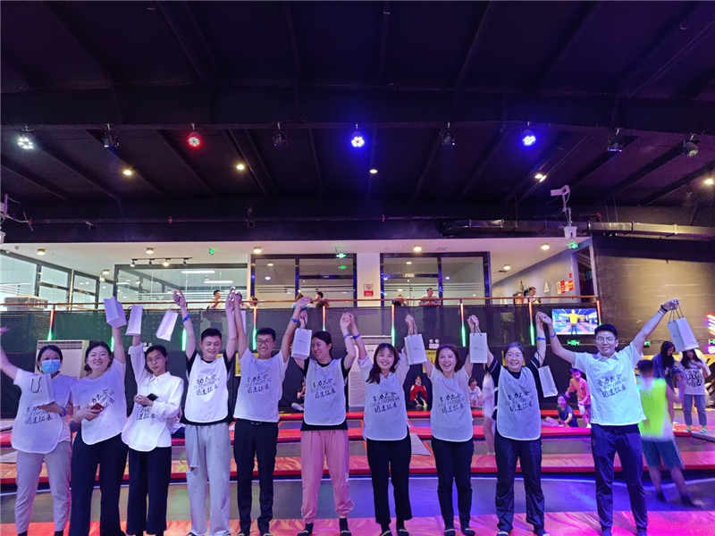 傳承革命精神 唯奮斗最青春——眾心樂公司主題演講比賽系列活動圓滿完成(圖11) 傳承革命精神 唯奮斗最青春——眾心樂公司主題演講比賽系列活動圓滿完成(圖11)