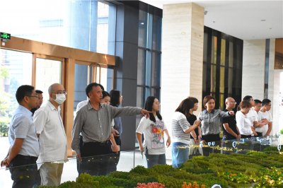 省發(fā)改委縣域經(jīng)濟(jì)處到川威調(diào)研