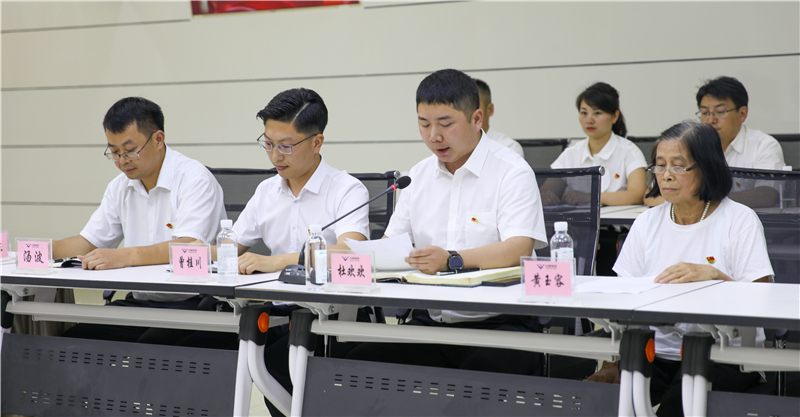 中共成渝釩鈦科技有限公司委員會(huì)召開(kāi)“鑄紅色品格 迎建黨百年”座談會(huì)(圖3) 中共成渝釩鈦科技有限公司委員會(huì)召開(kāi)“鑄紅色品格 迎建黨百年”座談會(huì)(圖3)