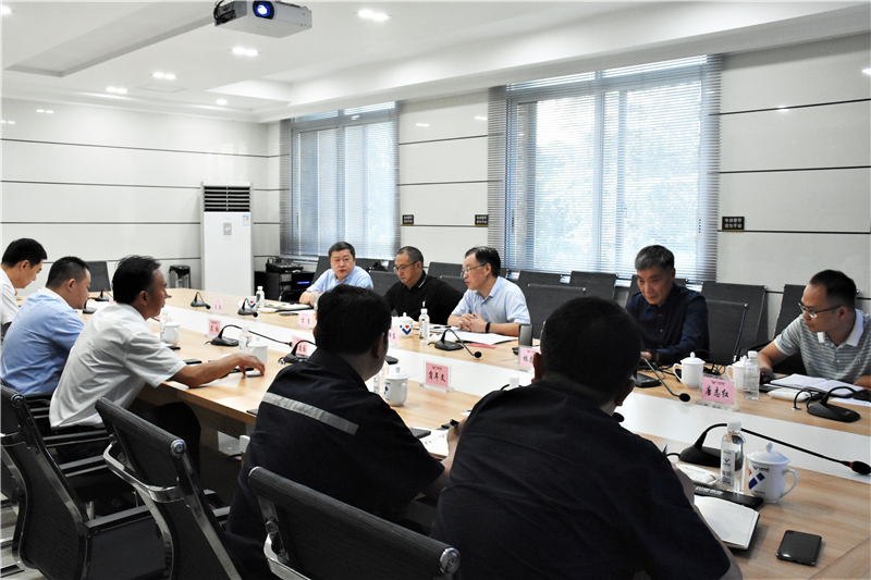 中節(jié)能(成都)到川威集團開展合作交流(圖3) 中節(jié)能(成都)到川威集團開展合作交流(圖3)