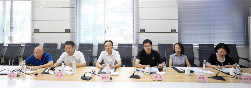 四川大西洋焊接材料公司張曉柏一行到川威連界基地交流座談(圖4) 四川大西洋焊接材料公司張曉柏一行到川威連界基地交流座談(圖4)